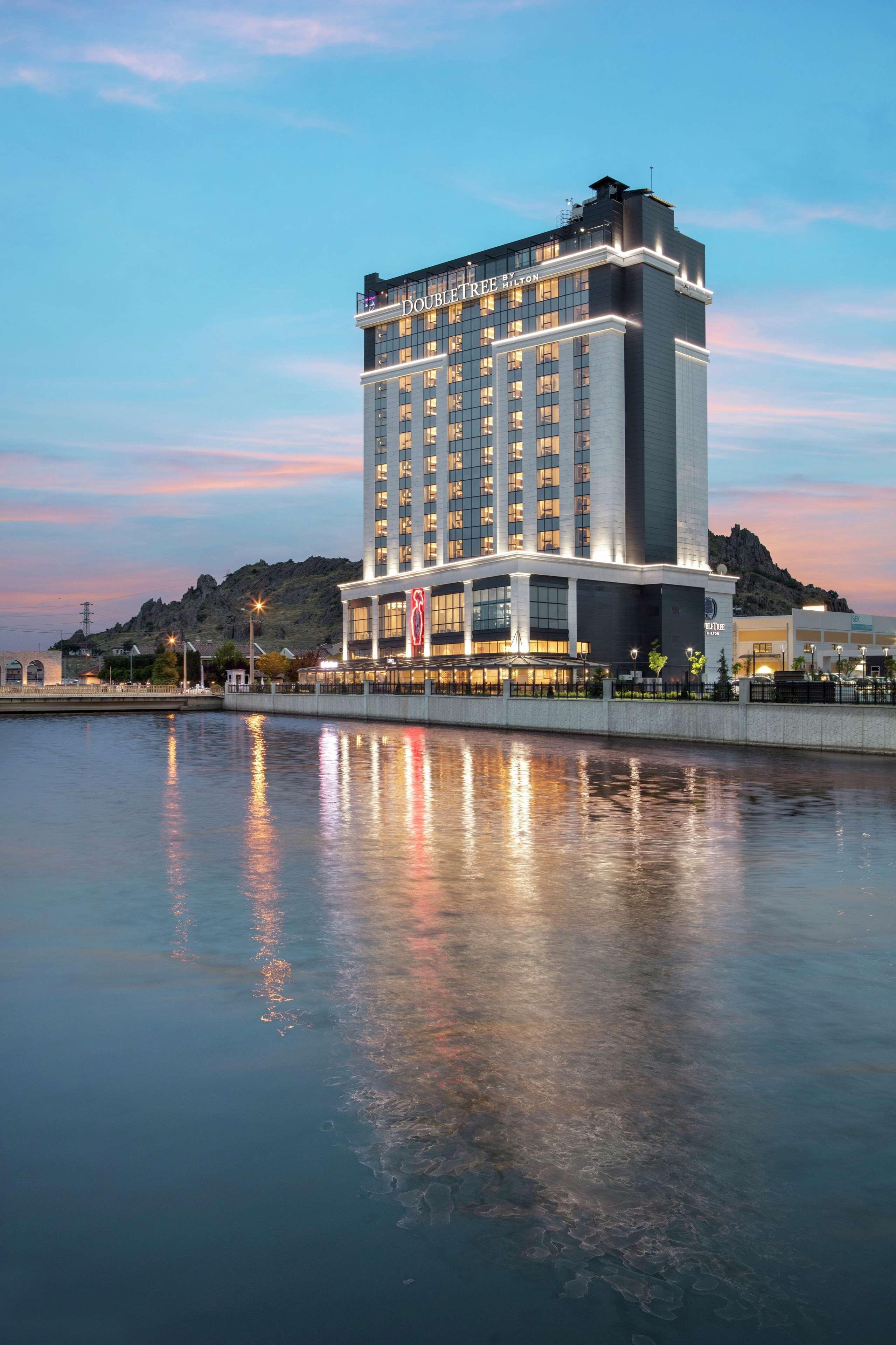 Hotel Doubletree By Hilton Afyonkarahisar Exterior foto